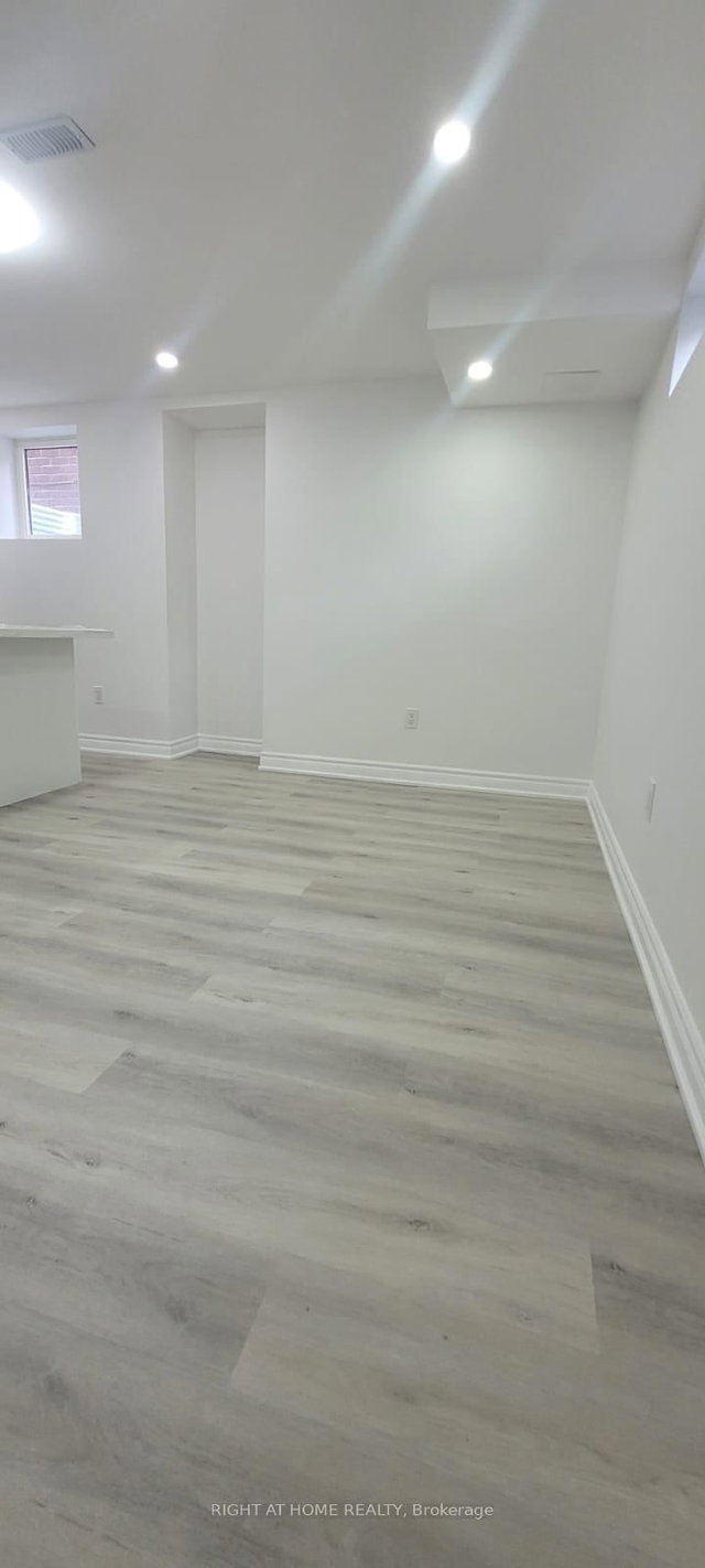 BSMT - 32 Auckland Drive E