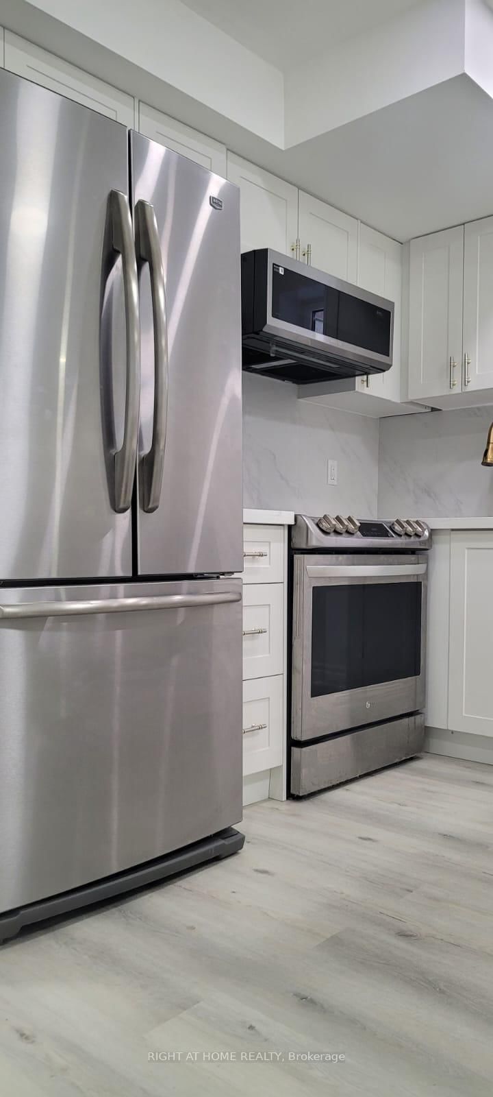 32 Auckland Drive E, Unit BSMT - Photo 5