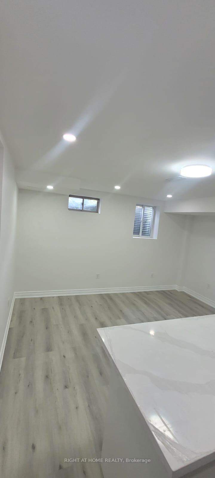 32 Auckland Drive E, Unit BSMT - Photo 7