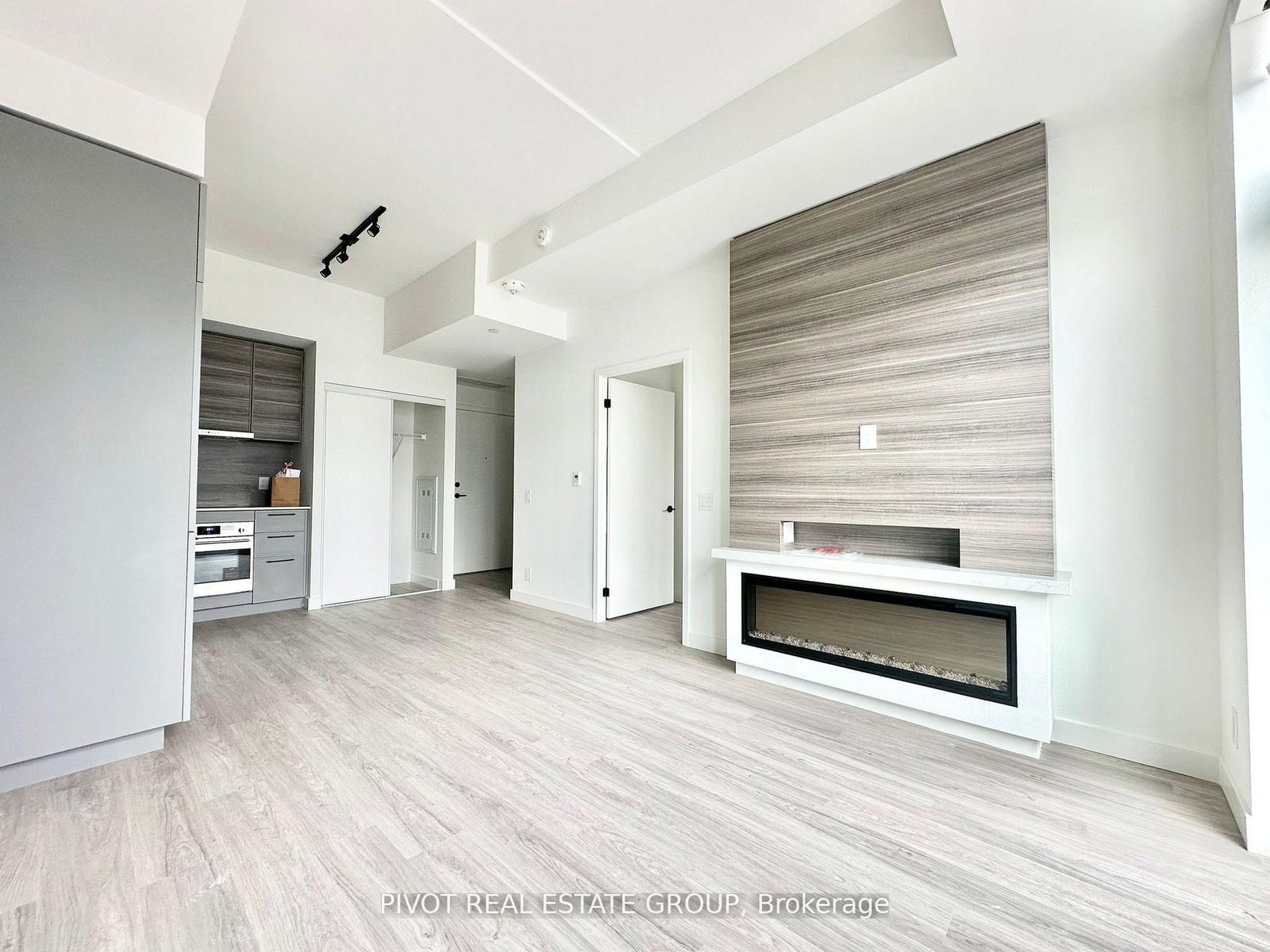 1050 Eastern Avenue, Unit 604 - Photo 4