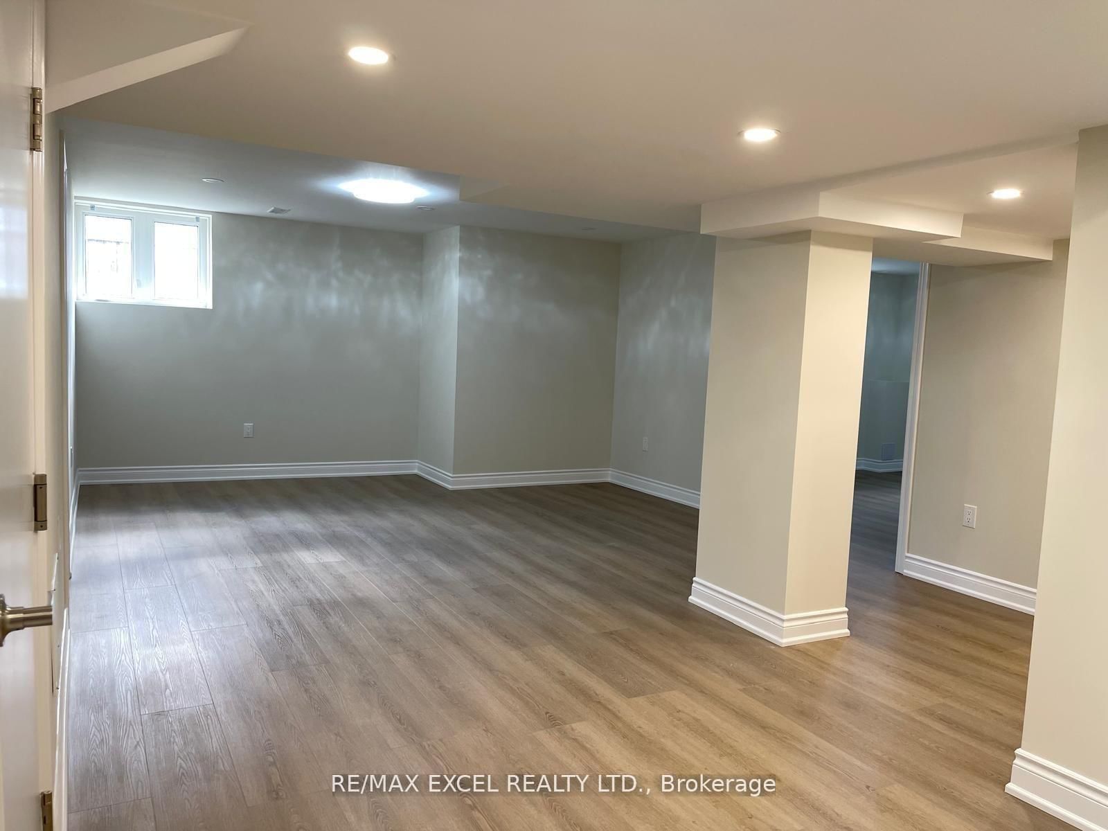 125 Sharavogue Avenue, Unit Basement - Photo 4