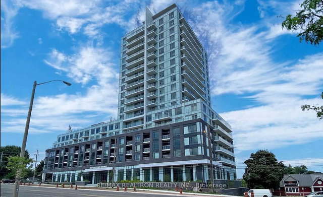 401 - 3220 Sheppard Avenue E