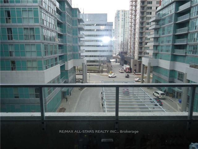 404 - 60 Town Centre Crt, Toronto, M1P 0B2 | Image 2