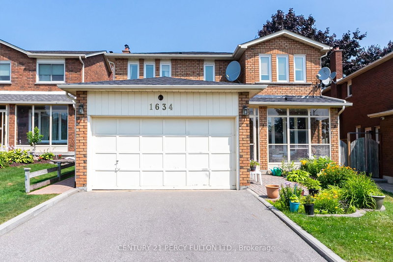 1634 Beaton Way, Pickering, L1X 1X8 | Image 2