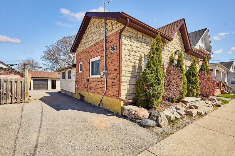 297 Celina St, Oshawa, L1H 4N9 | Image 2