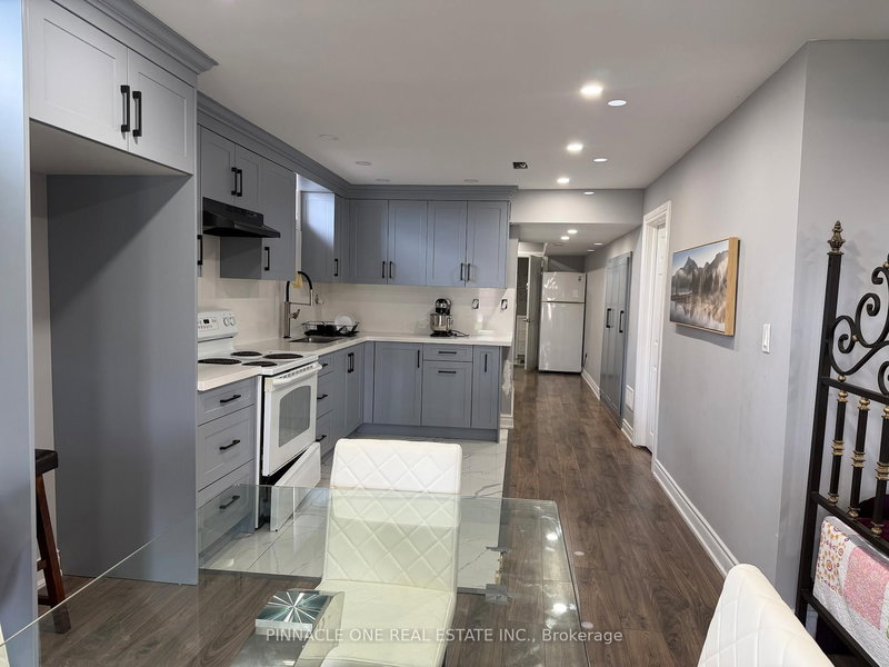 23 Purdy Pl, Clarington, L1C 0V2 | Image 3