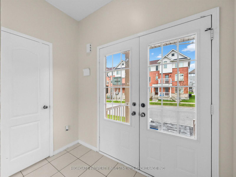 9 Barnham St, Ajax, L1Z 0M5 | Image 2