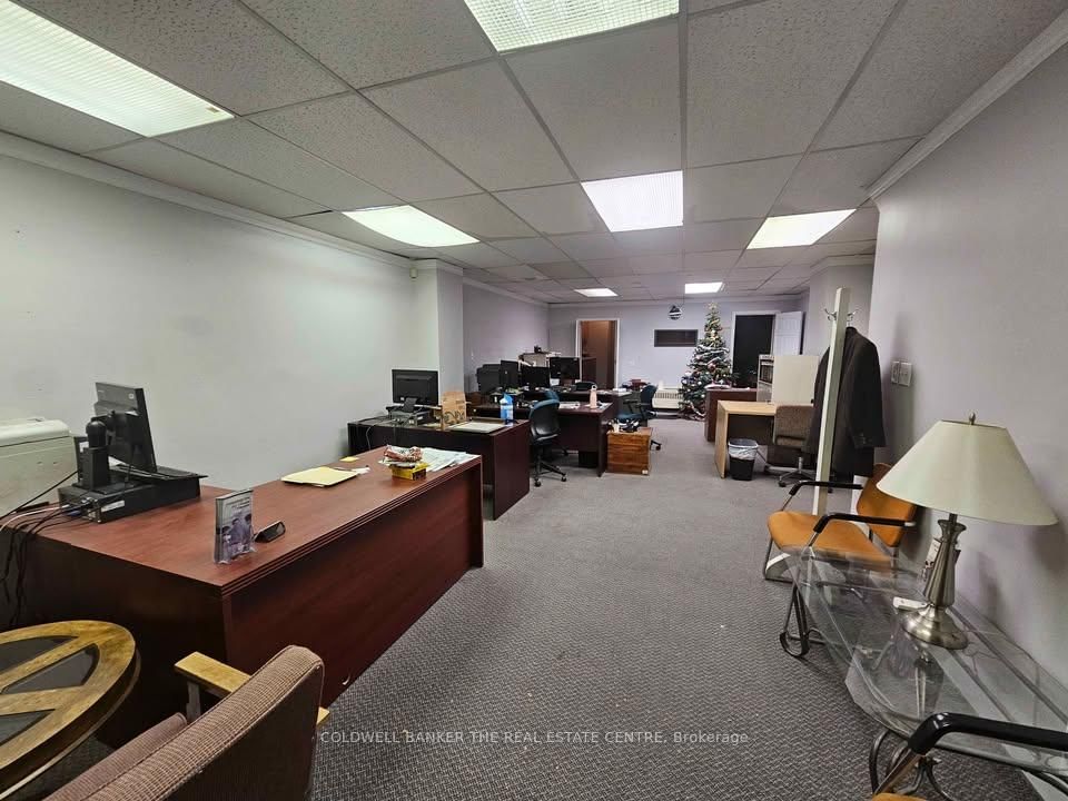 2869 Kingston, Unit Main - Photo 10