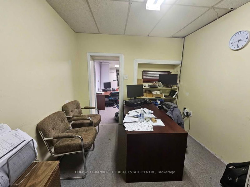 Main - 2869 Kingston, Toronto, M1M 1N3 | Image 3