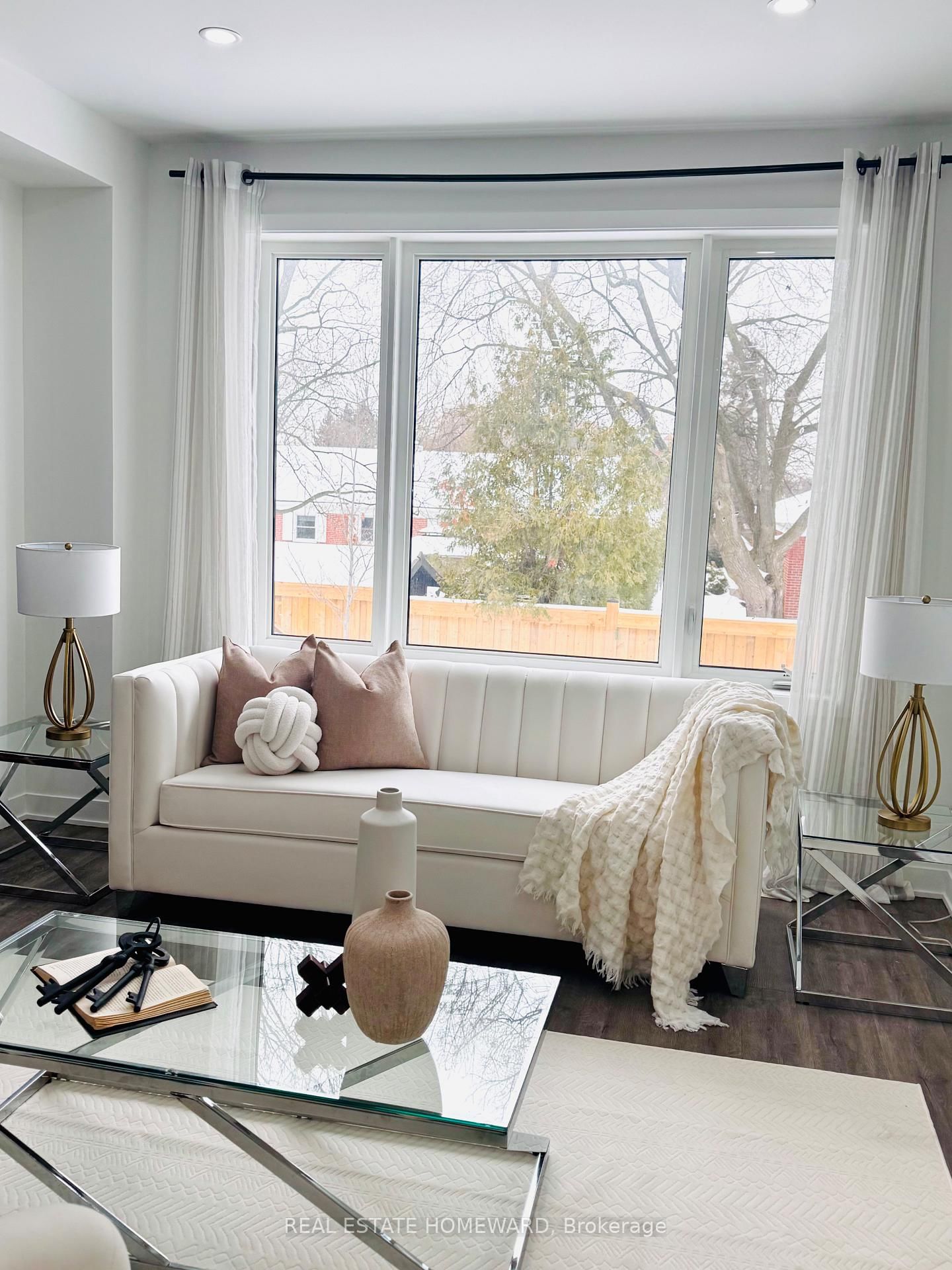 30 Frank Lloyd Wright Street - Photo 2