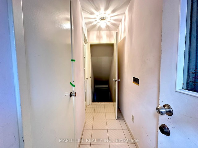 Bsmt - 37 Pinemeadow Boulevard