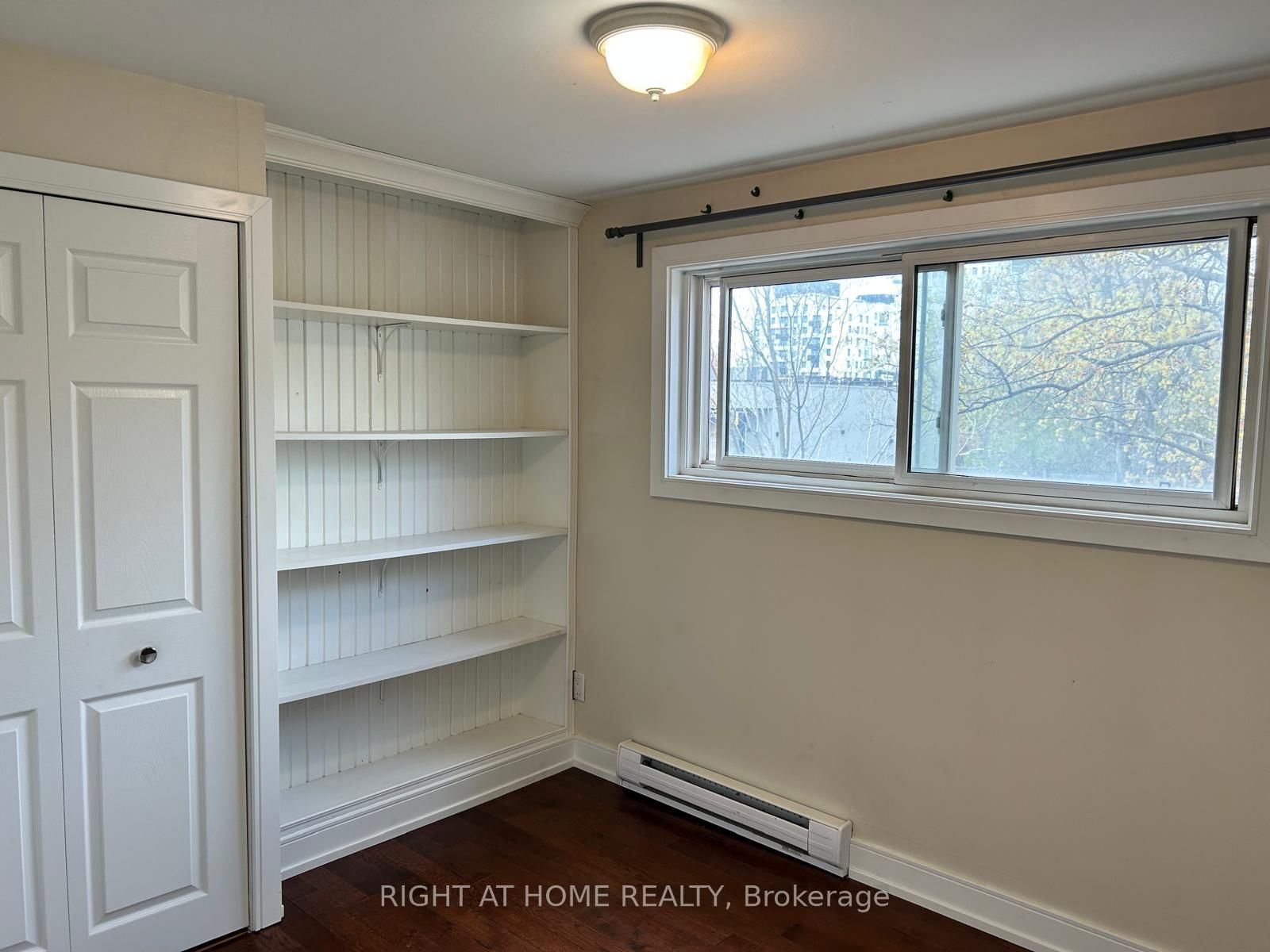 1666 Queen Street E, Unit 2 - Photo 16