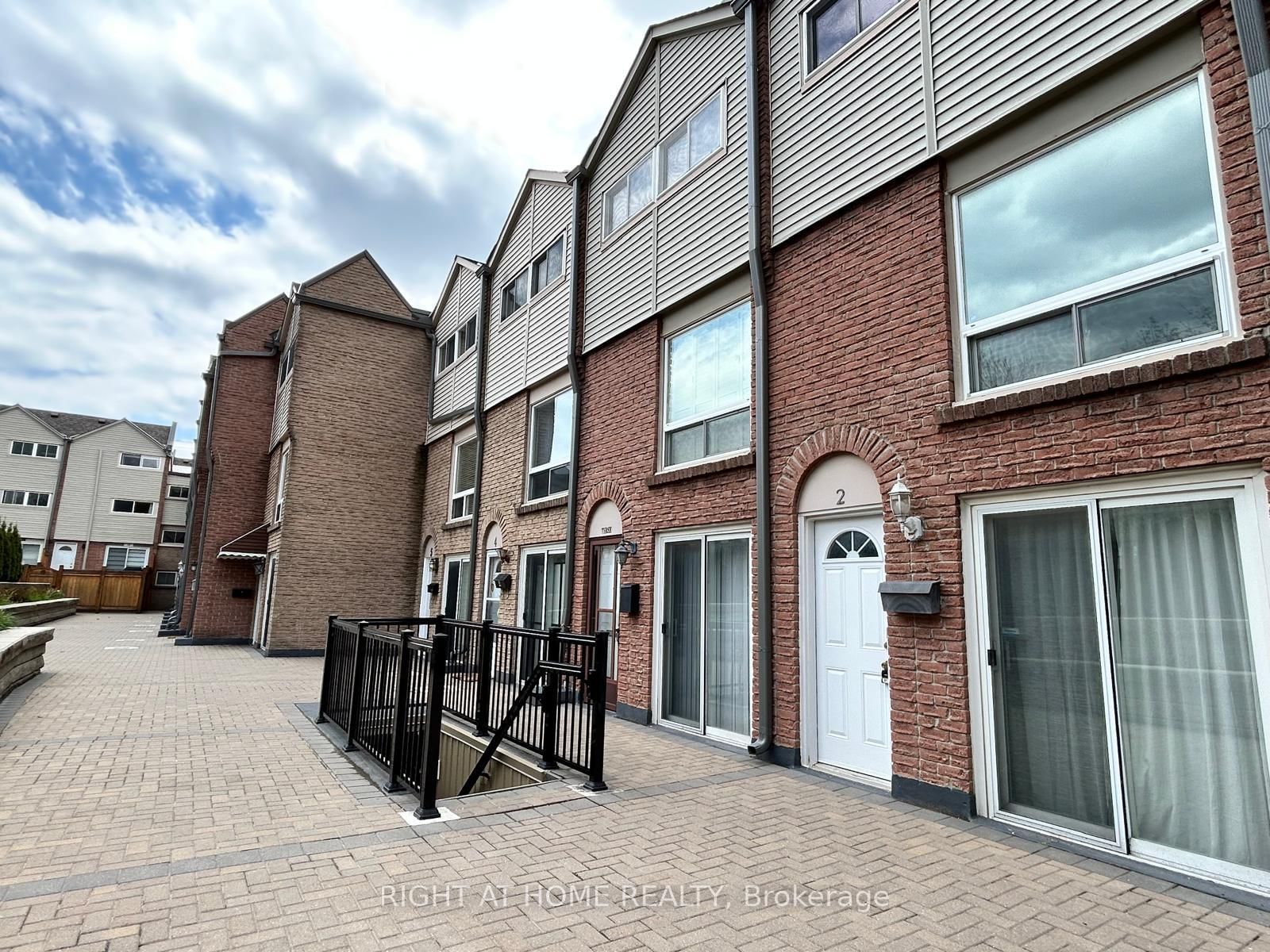 1666 Queen Street E, Unit 2 - Photo 2