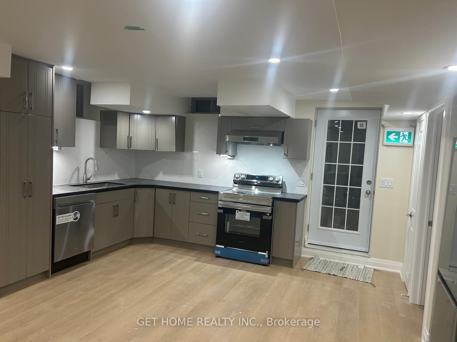 127 Micklefield Avenue, Unit Bsmt