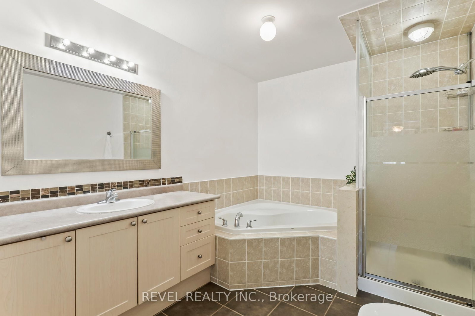 15 Donlevy Crescent - Photo 21