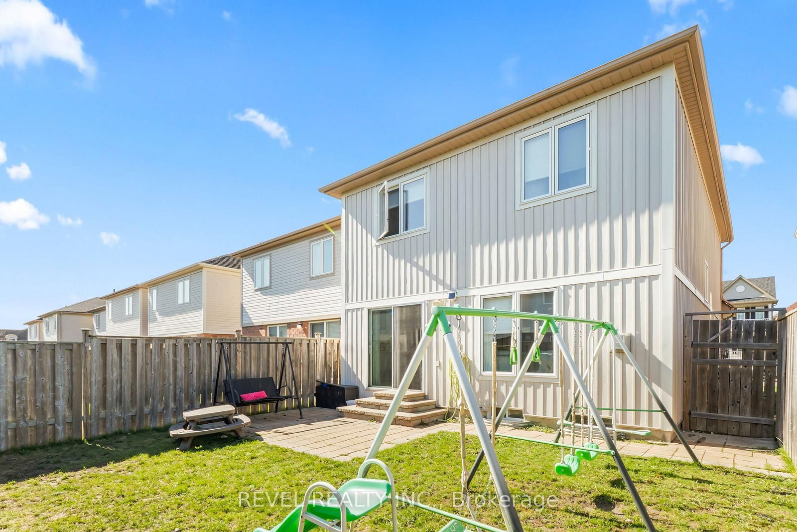 15 Donlevy Crescent - Photo 28