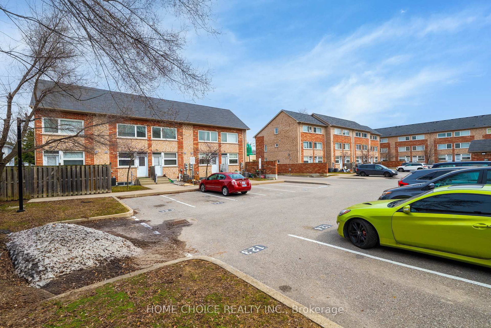 10 Fairwood Crescent, Unit 121 - Photo 23