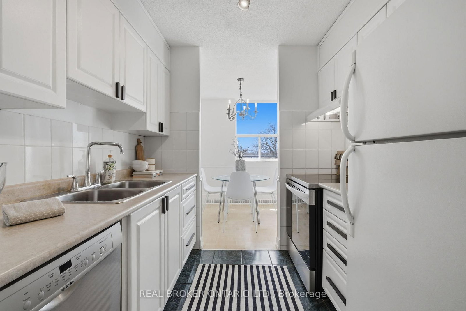 1071 Woodbine Avenue, Unit 306 - Photo 11