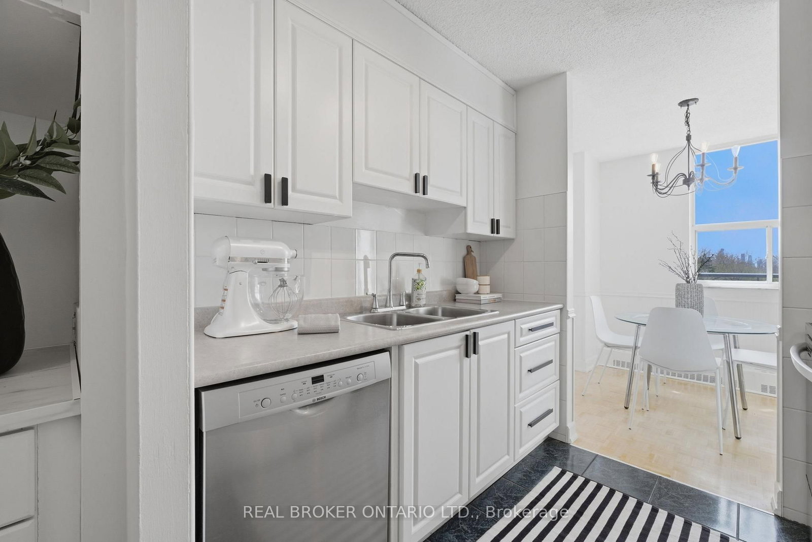 1071 Woodbine Avenue, Unit 306 - Photo 14