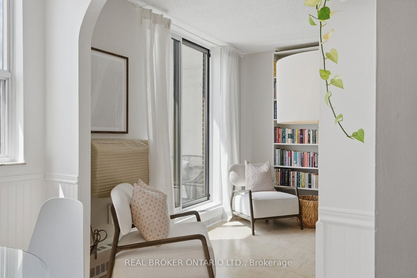 1071 Woodbine Avenue, Unit 306 - Photo 29