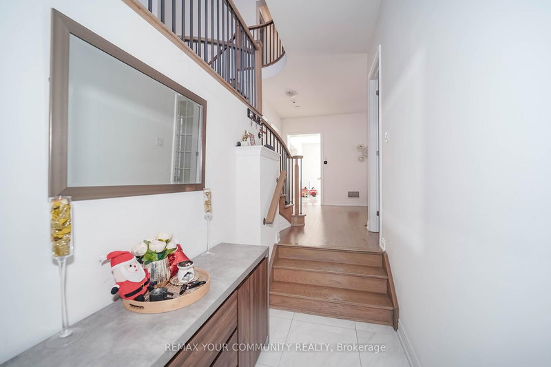 133 MARCEL BRUNELLE Dr, Whitby, L1P 0G7 | Image 3
