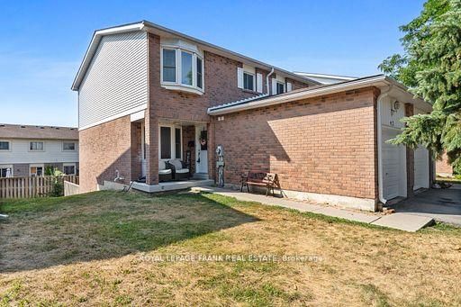 42 - 700 Harmony Rd N, Oshawa, L1K 1S2 | Image 2