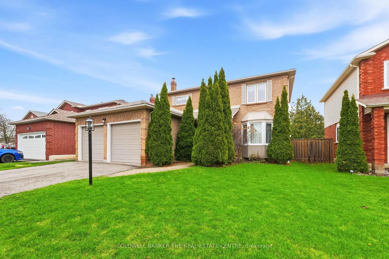 24 Kenyon Crt, Whitby, L1N 8T2 | Image 2