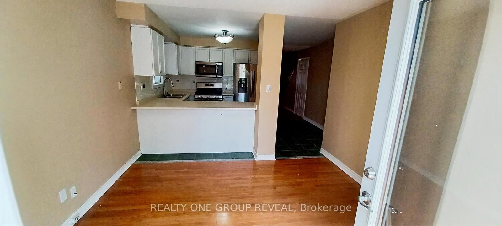 735 Swan Place - Photo 4