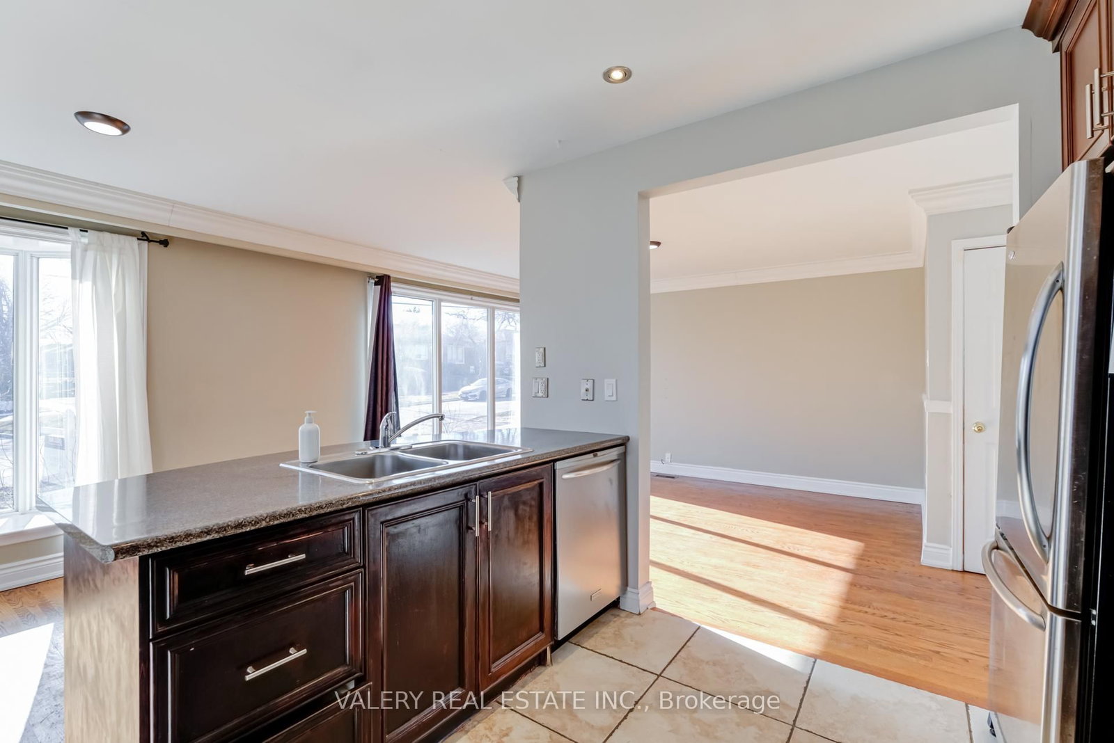 118 Dorcot Avenue, Unit MAIN - Photo 11