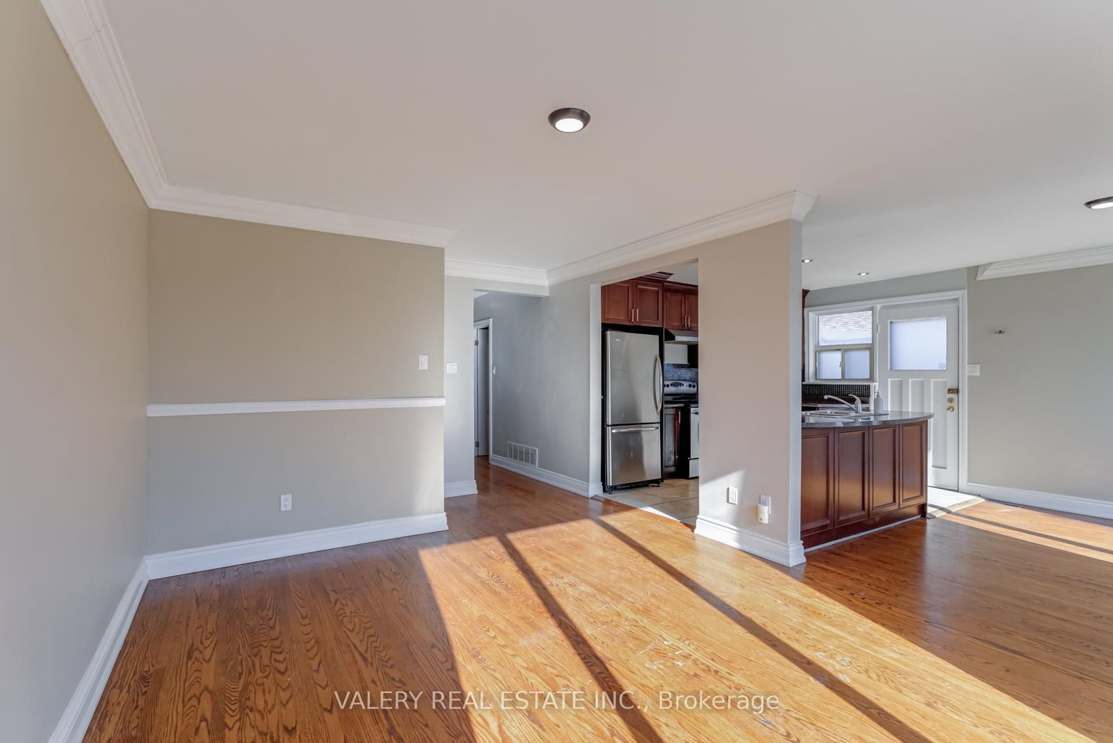 118 Dorcot Avenue, Unit MAIN - Photo 4
