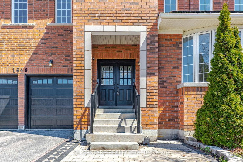 1649 Ballantrae Dr, Oshawa, L1K 0A8 | Image 2