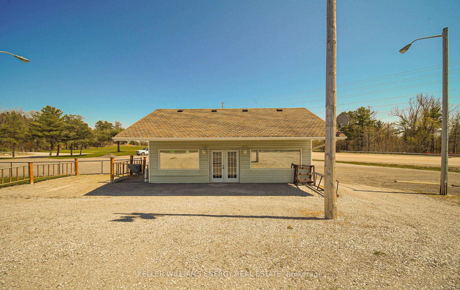 560 Taunton Road W - Photo 12