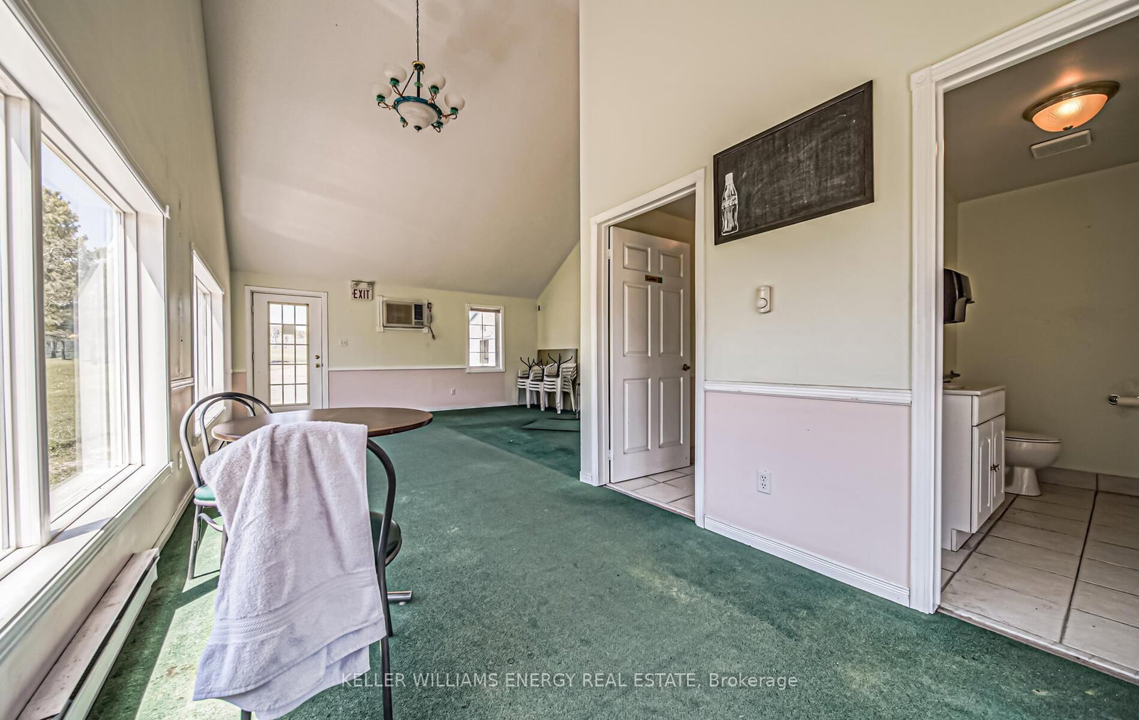 560 Taunton Road W - Photo 16