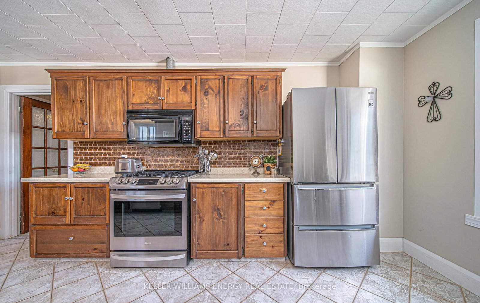 560 Taunton Road W - Photo 19