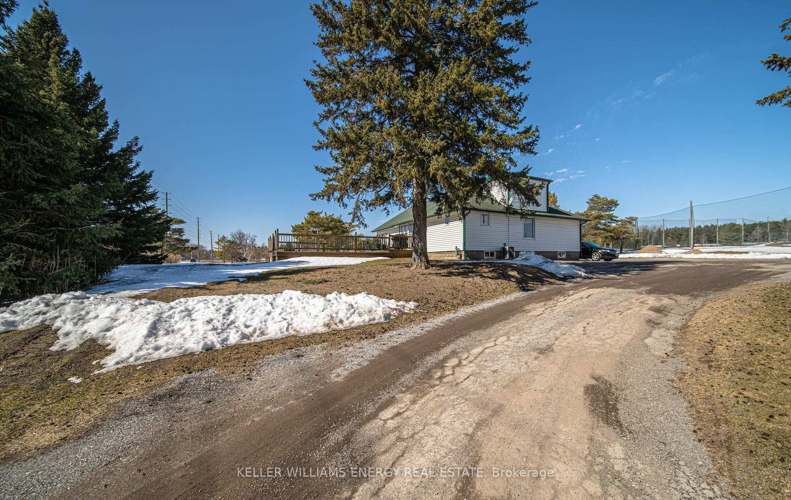 560 Taunton Road W - Photo 33