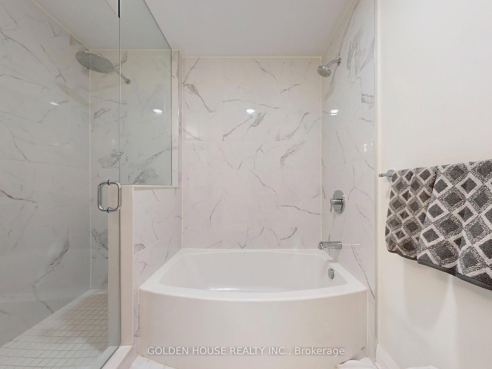 200 Woodbine Avenue, Unit 403 - Photo 29