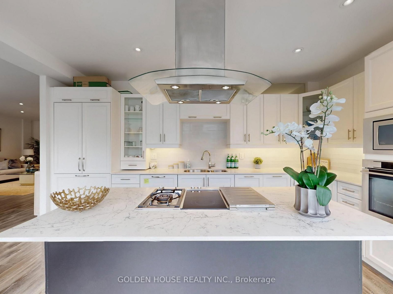 200 Woodbine Avenue, Unit 403 - Photo 4