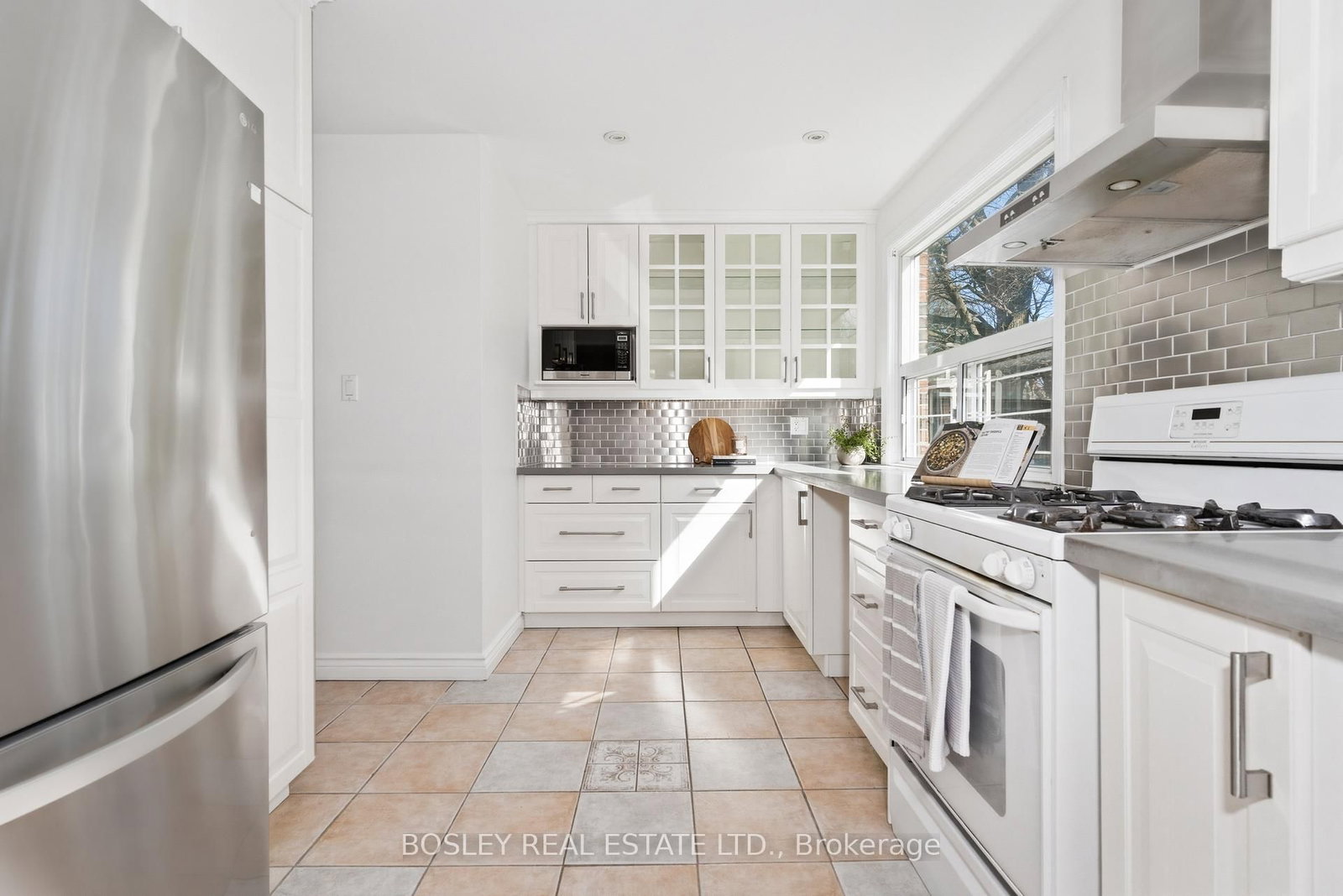 21 Bridlewood Boulevard - Photo 12