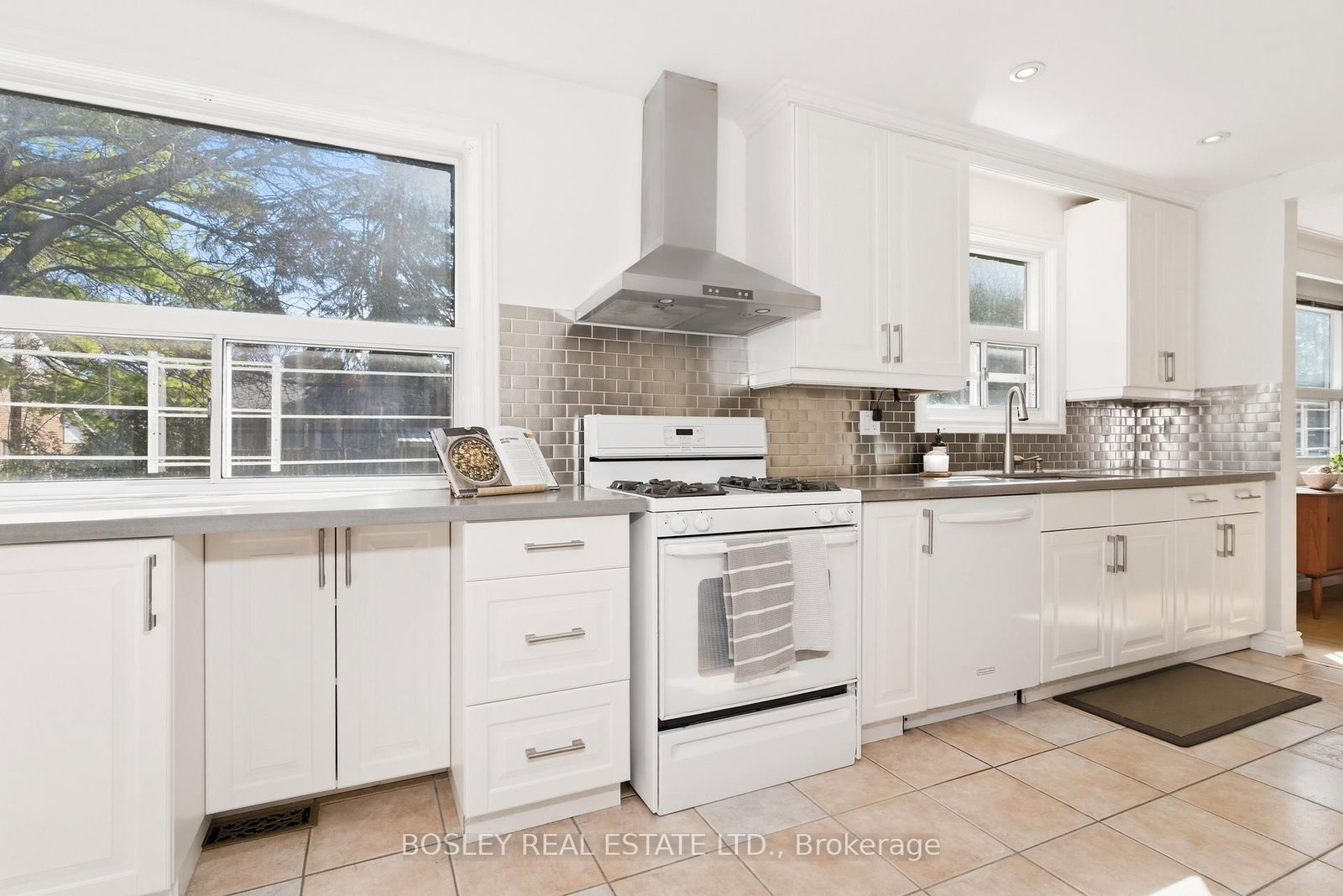 21 Bridlewood Boulevard - Photo 14