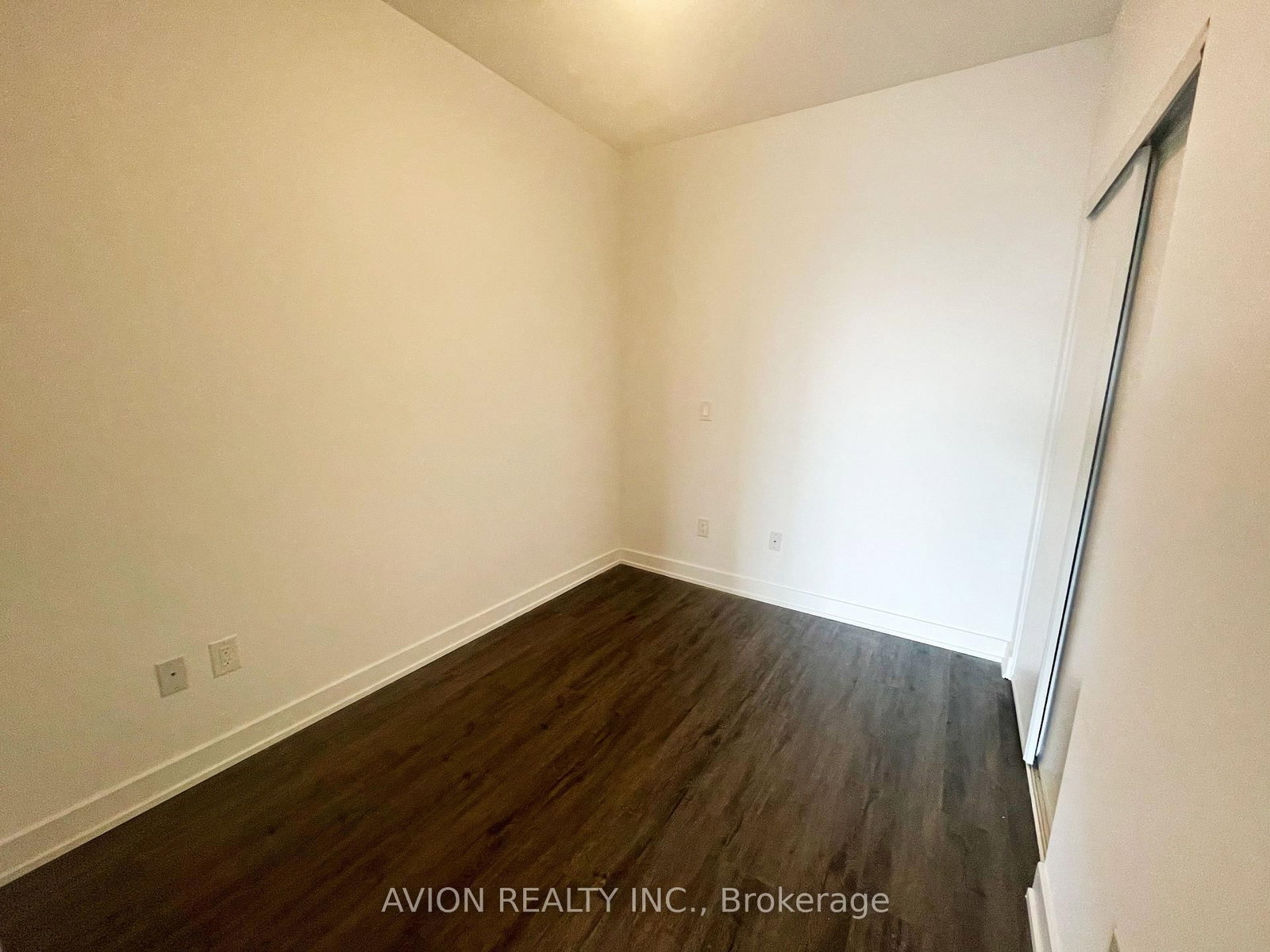 630 Greenwood Avenue, Unit 504 - Photo 19