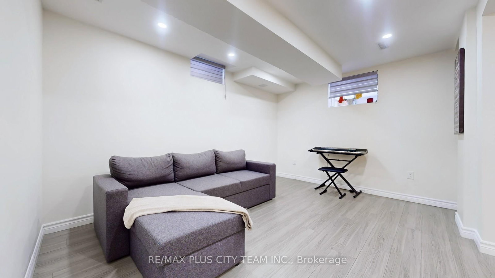 16 Edison Way - Photo 34