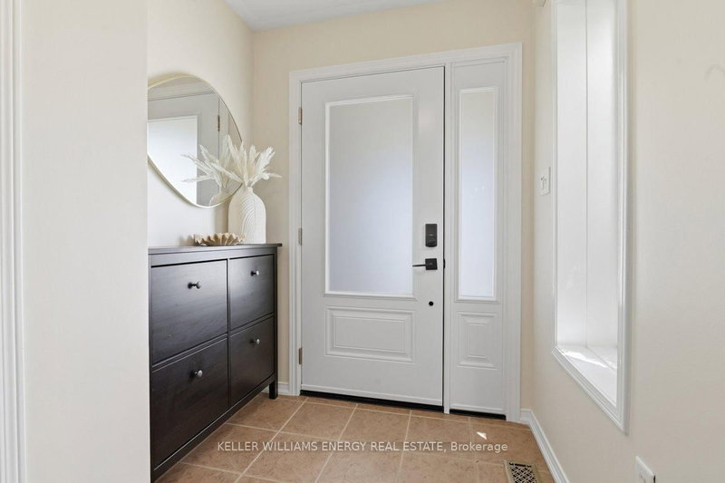 1428 Coldstream Dr, Oshawa, L1K 2Y8 | Image 2