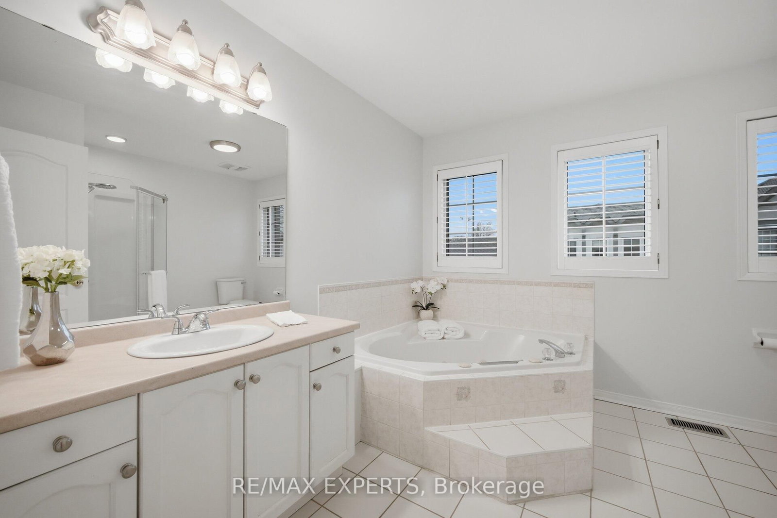 1995 Royal Road, Unit 112 - Photo 17