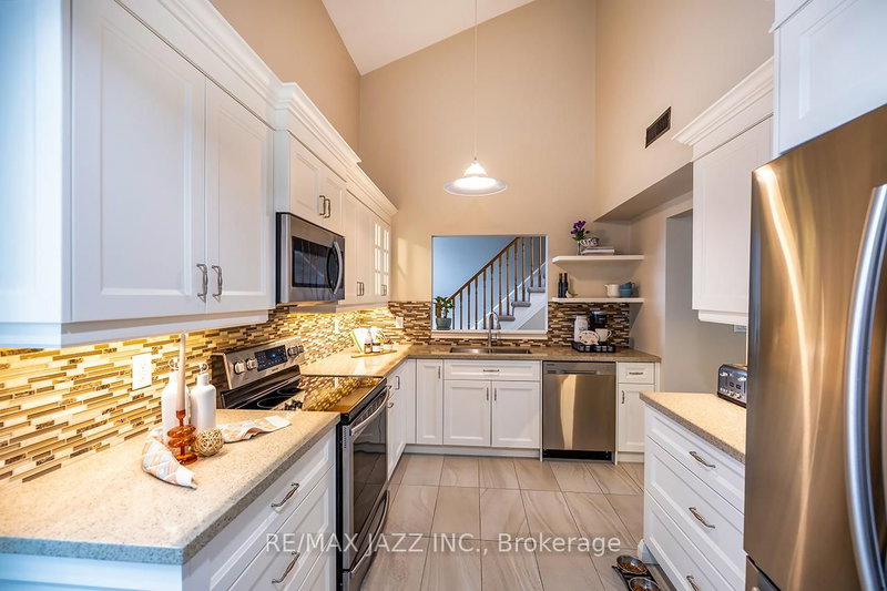 C3 - 1655 Nash Rd, Clarington, L1E 1S8 | Image 2