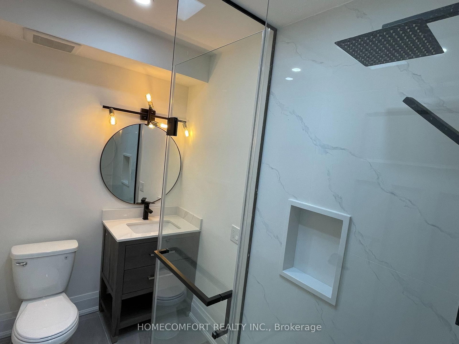 33 Strathmore Boulevard, Unit Upper - Photo 13