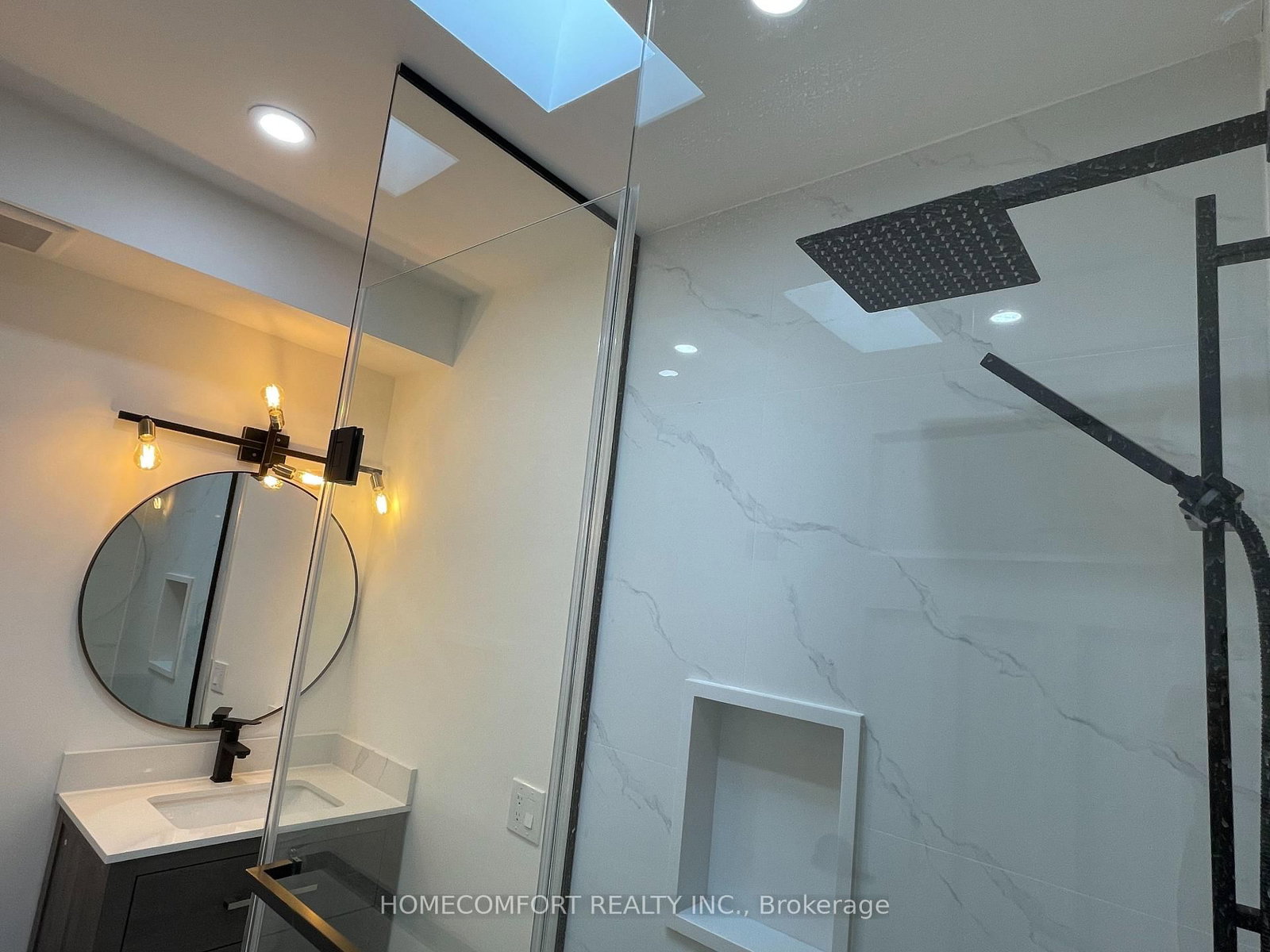 33 Strathmore Boulevard, Unit Upper - Photo 14