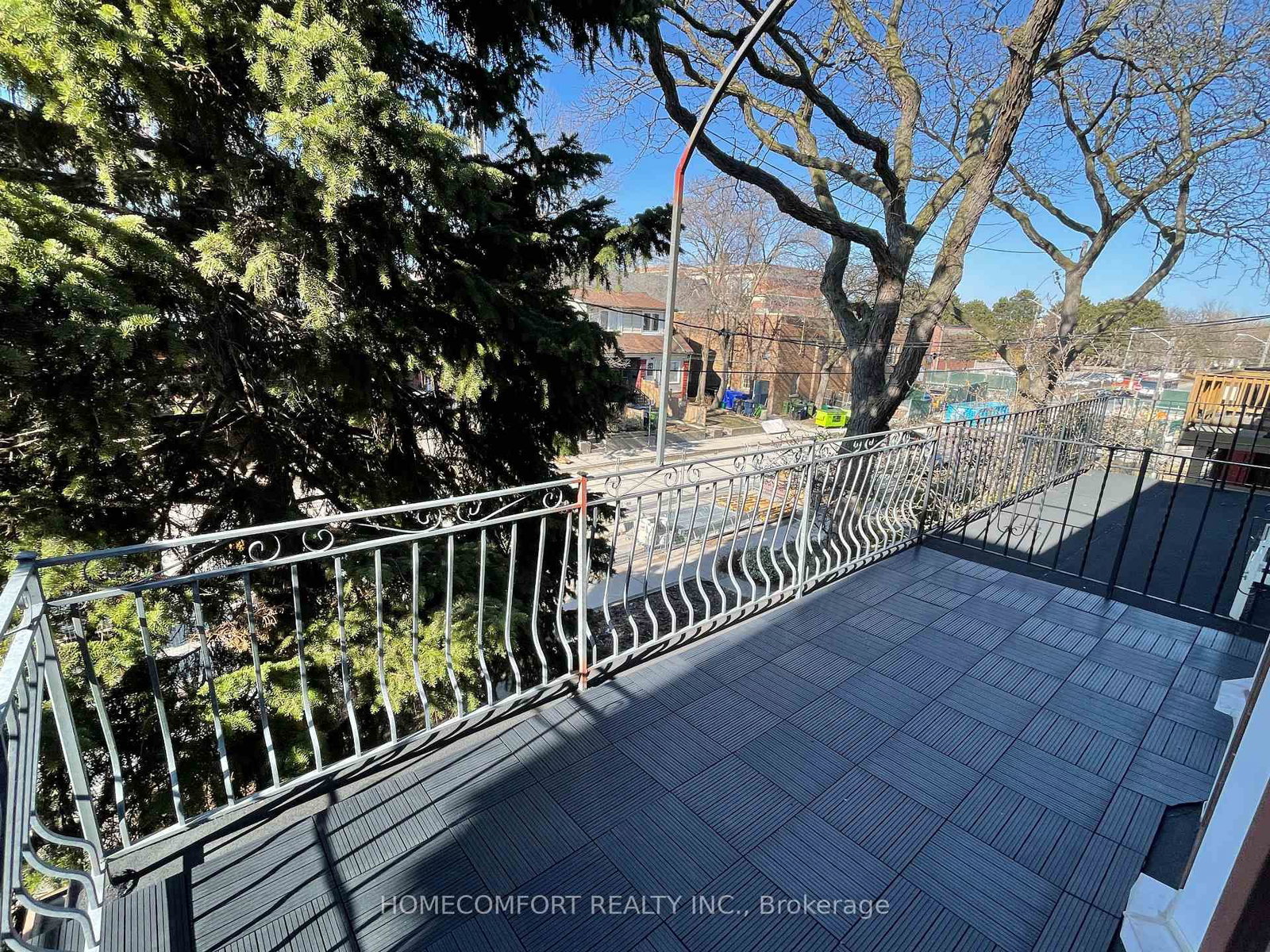 33 Strathmore Boulevard, Unit Upper - Photo 21