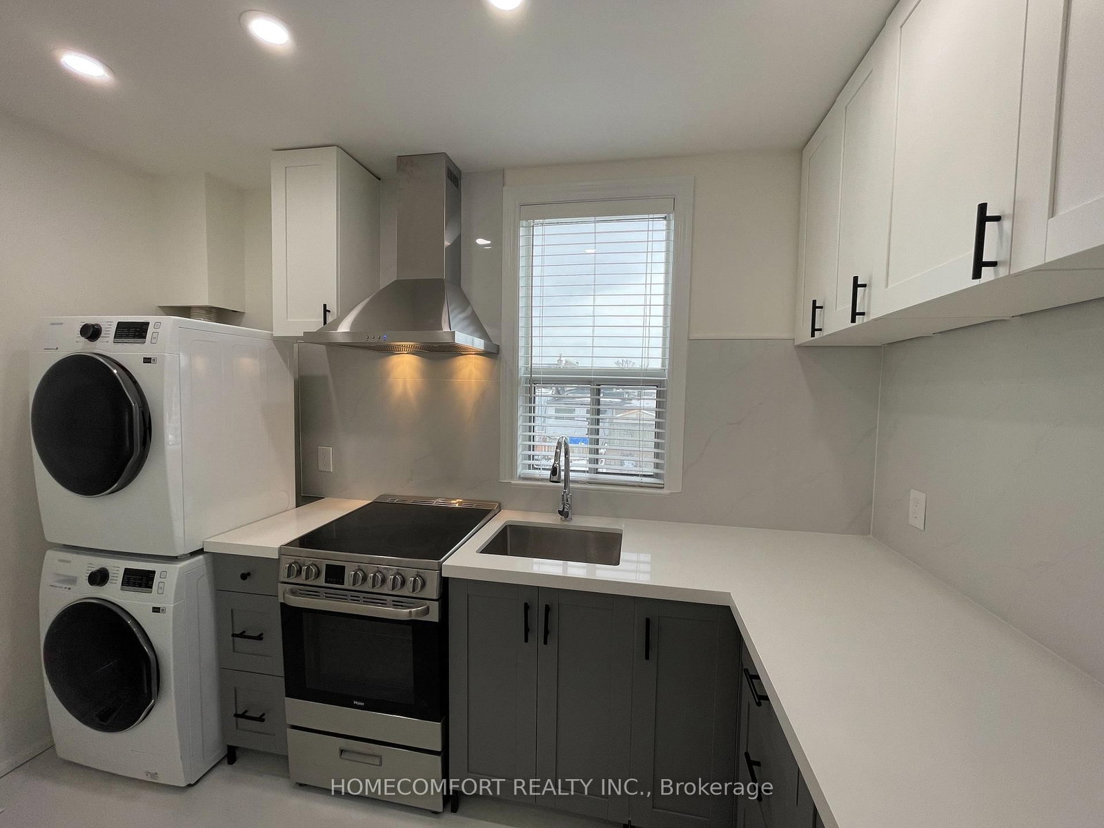 33 Strathmore Boulevard, Unit Upper - Photo 9