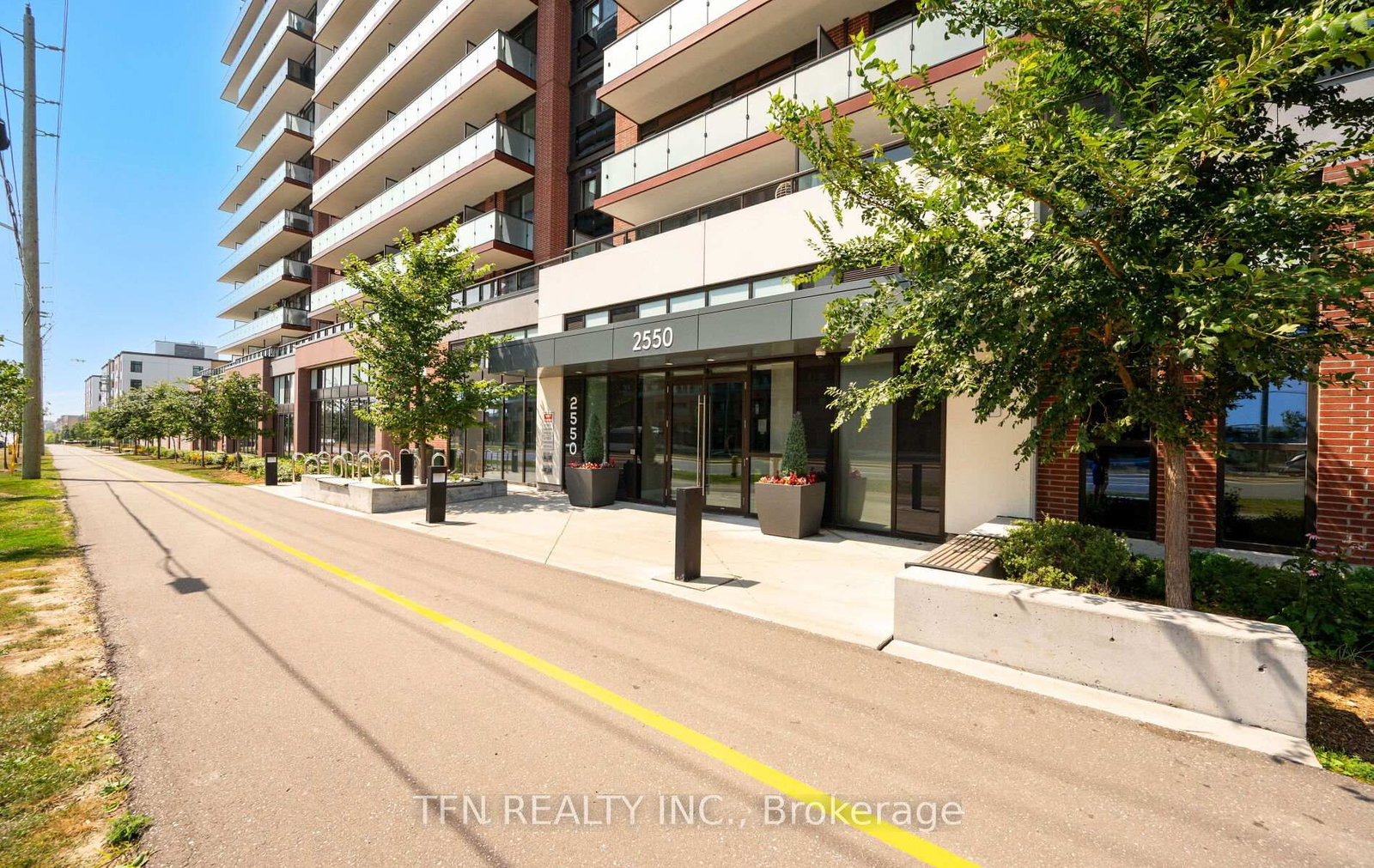2550 Simcoe Street N, Unit 219 - Photo 4