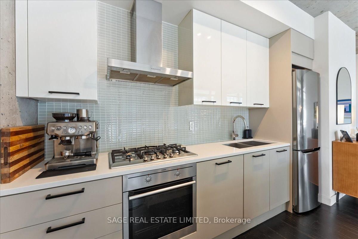 90 Broadview Avenue, Unit 608 - Photo 16